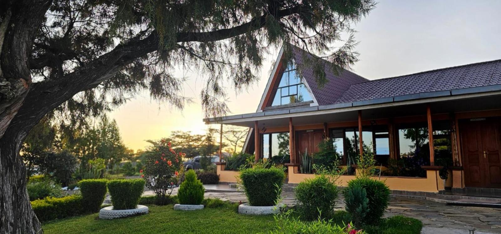 Juniper Park Resort Nyahururu Екстер'єр фото